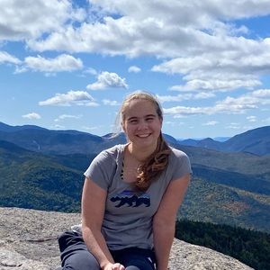 Meet your Posher, Alyssa